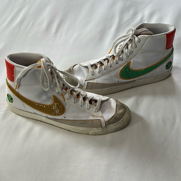 Nike Blazer Mid 77 Vintage Roswell Rayguns - Picture 1 of 9